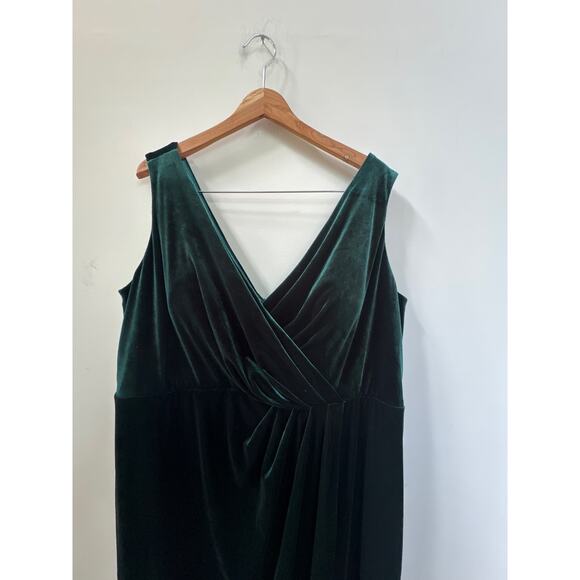Revelry Dawson Green Velvet Bridesmaid Gown Dress Maxi Evening Holiday 28 - Picture 3 of 6